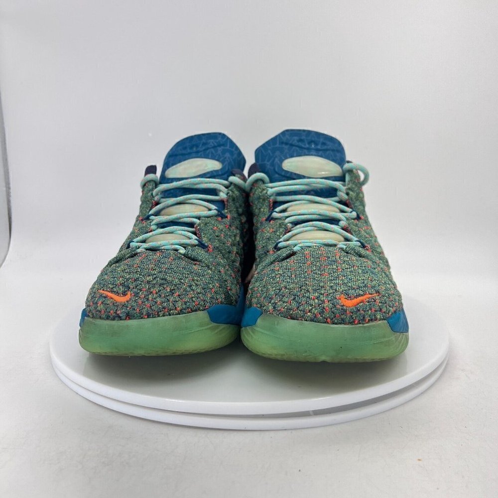 Nike Lebron XVIII 18 Youth Size 7Y CW2760 300 Green Abyss Red Basketball Shoes - Picture 2 of 14